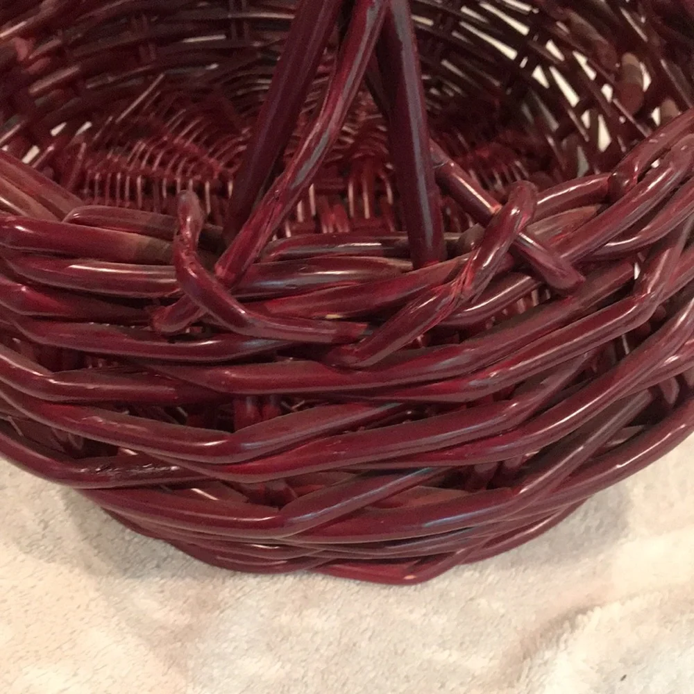 Basket Burgundy with Handle